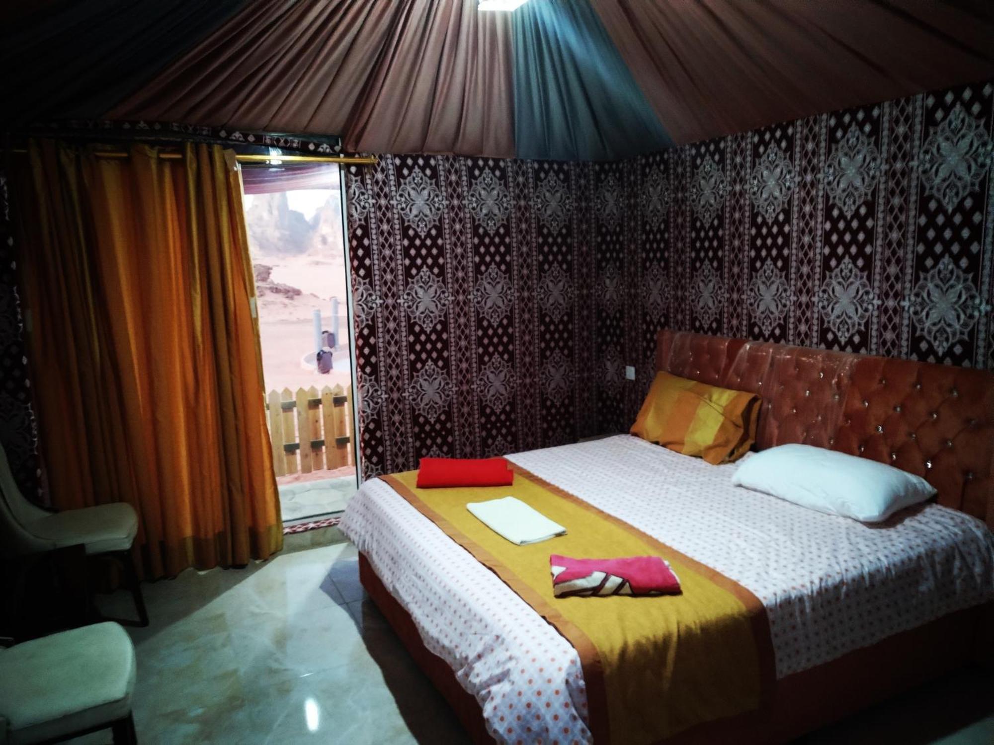 Rum Guest House Luxury tent Wadi Rum